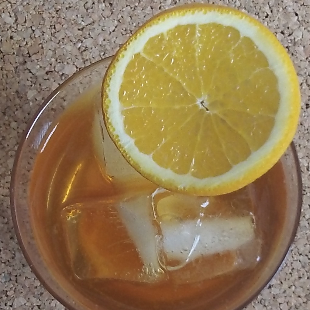figure-8-canadian-whiskey-cocktail-my-daily-cocktails